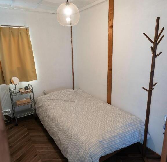 Standard Enkelrum, Hostel Kuriya Osaka