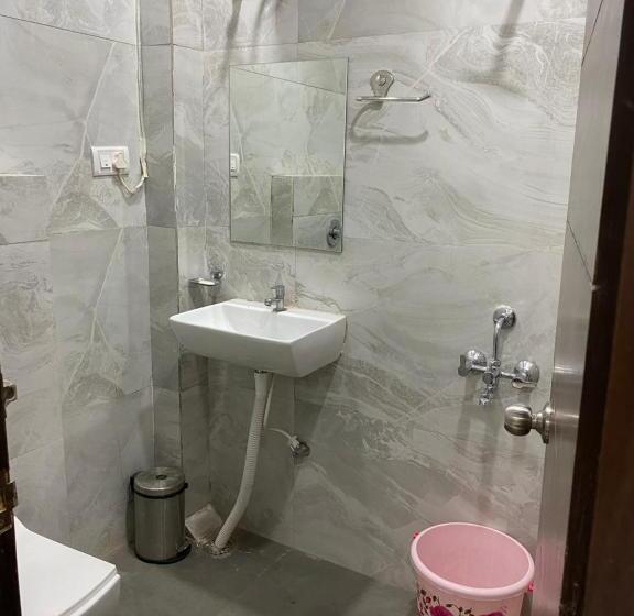 اتاق استاندارد, Amaltaas Homestay