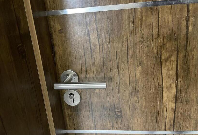 اتاق استاندارد, Luxe Apartments Surulere