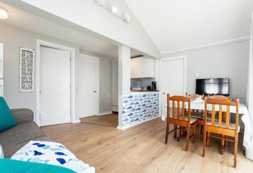 Апартаменты 1 Спальня Нижний Этаж, Hampton Beach Seaside Villa Unit 1