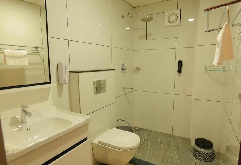 带阳台的豪华间, Classico International