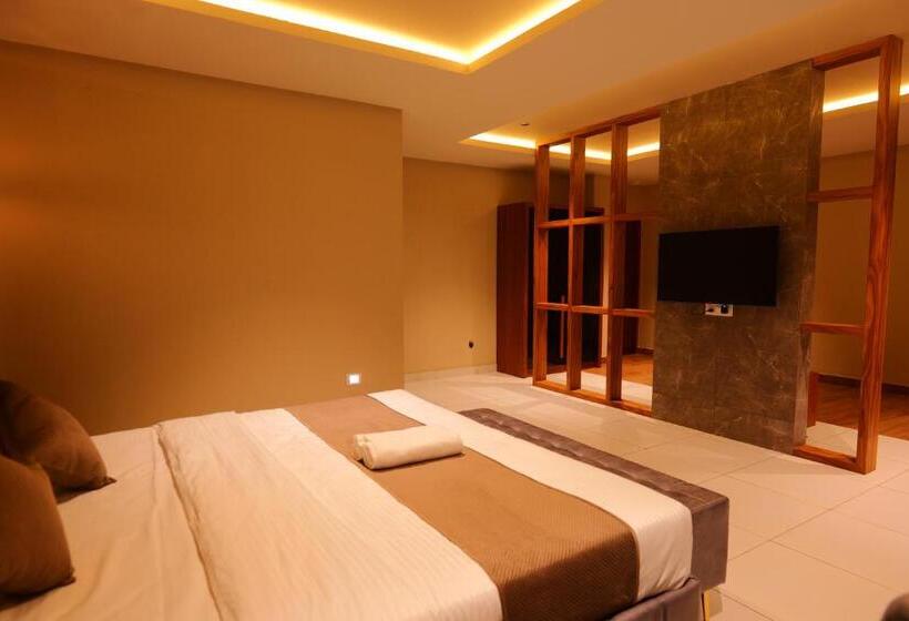 套房, Classico International
