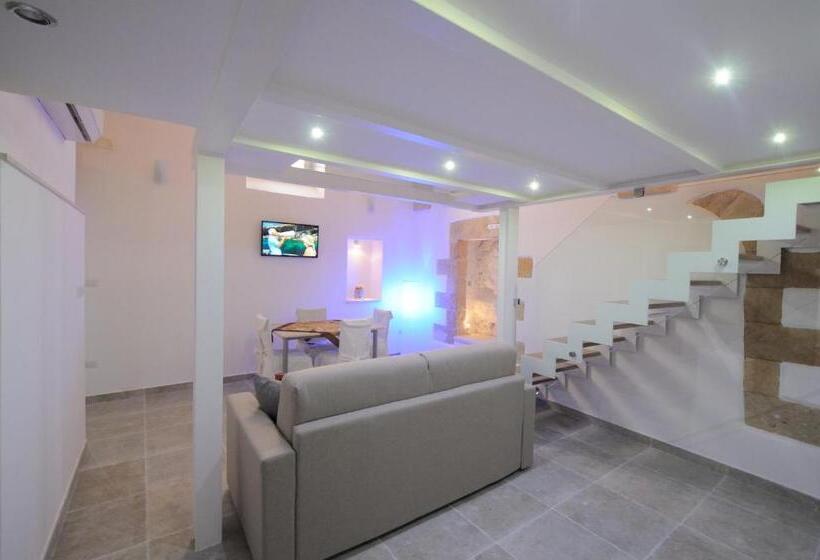 Студия Стандарт, B&b Corte Regina Esther