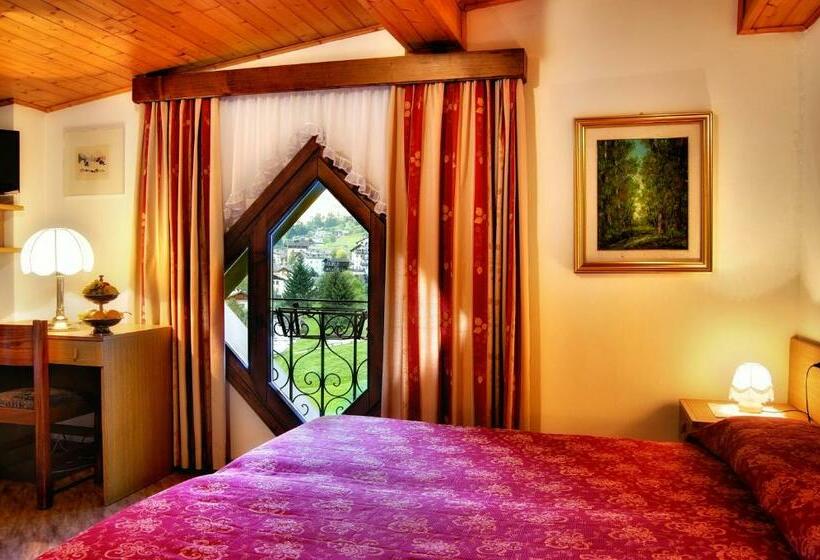 חדר סטנדרט לשלושה, Albergo Miramonti