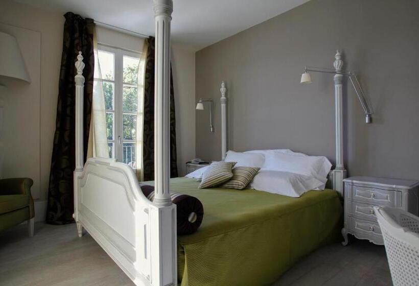 Superior room with lake view, Arancioamaro