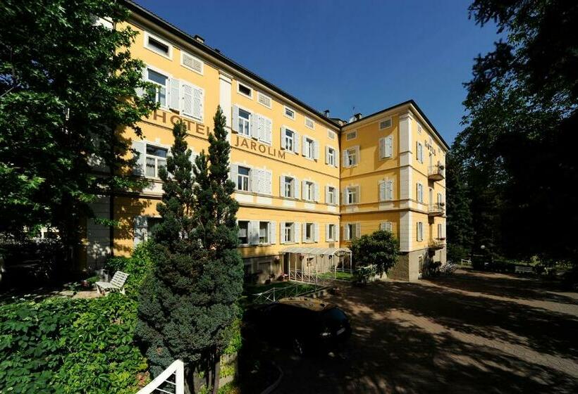 Номер Стандарт Трехместный, Jarolim