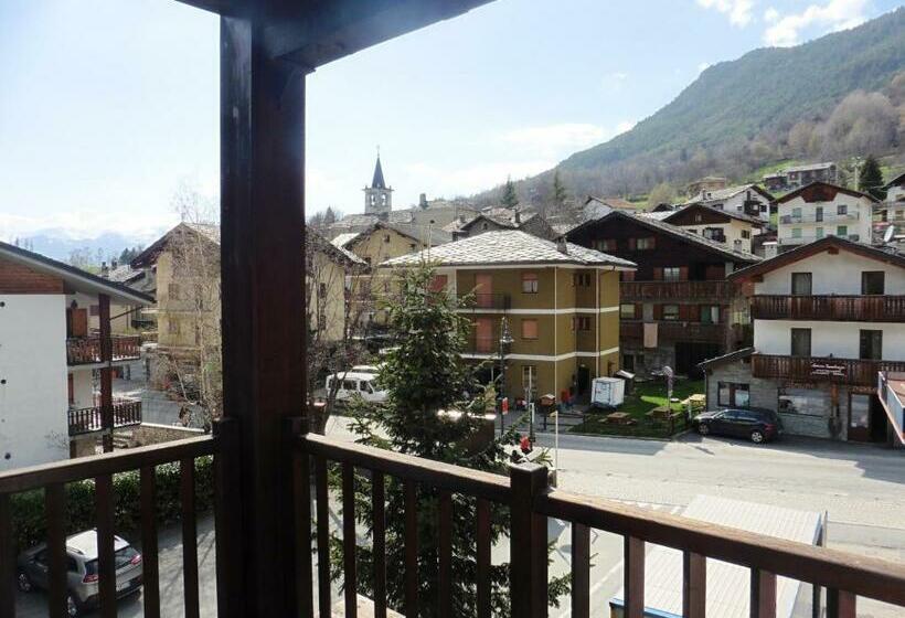 חדר סטנדרט, Mont Nery