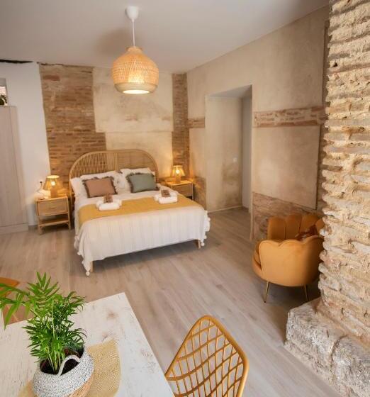 Quarto Estandar para Deficientes Físicos, La Casa De Las Flores