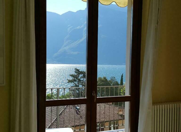 Номер Стандарт с Террасой, Casa Albergo Sorriso