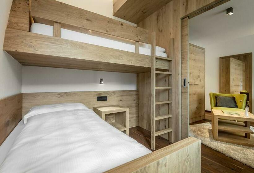 Family Suite, La Fradora   Dolomites