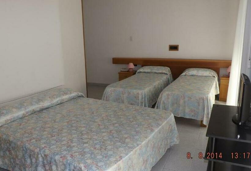 غرفة قياسية رباعية, Le Palme