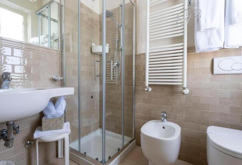 Quarto Estandar com Sacada, Olimpia