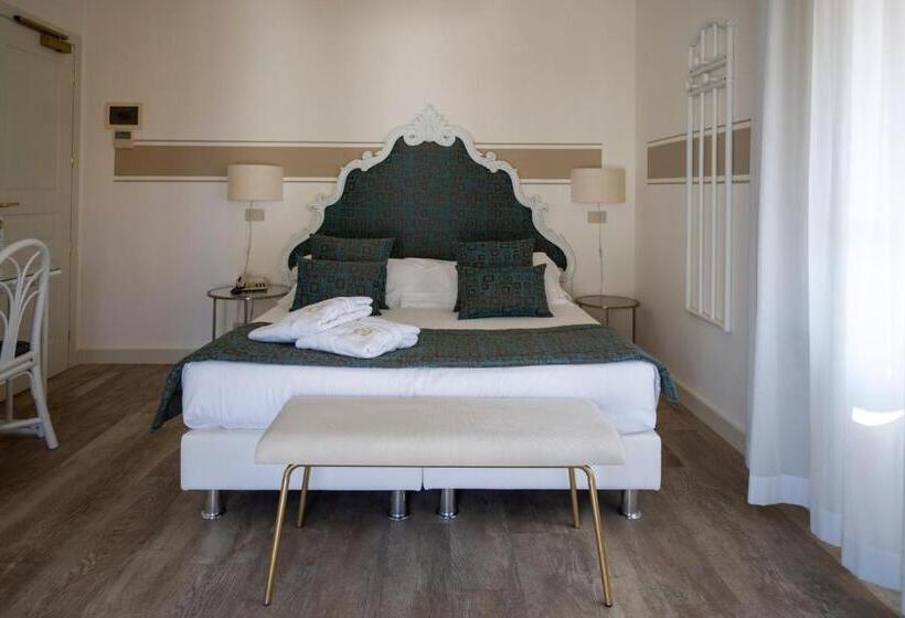 Quarto Estandar com Sacada, Olimpia