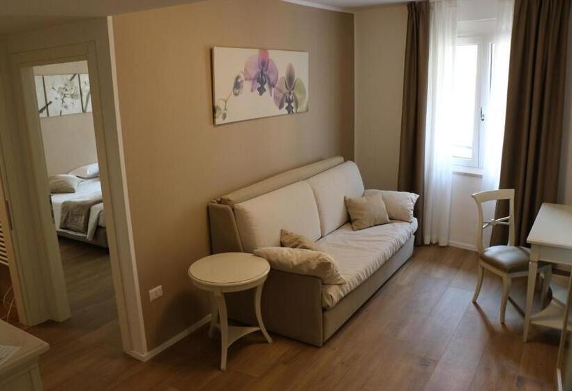 سوییت جونیور, Rivamia