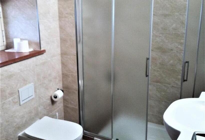 اتاق استاندارد چهار تخته, Sole