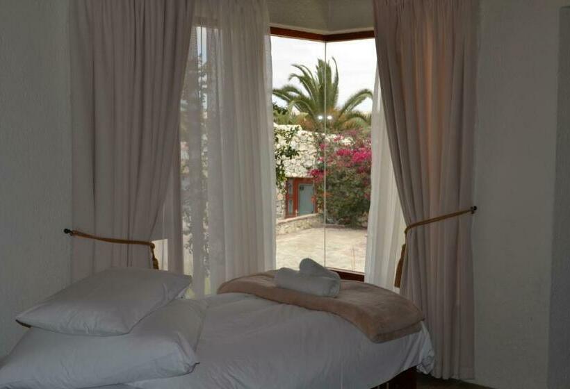 اتاق استاندارد چهار تخته, Rössmund Lodge
