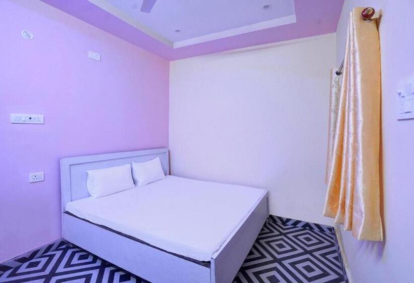 Трехместный Номер Классика, Oyo 82441 Grand Palace