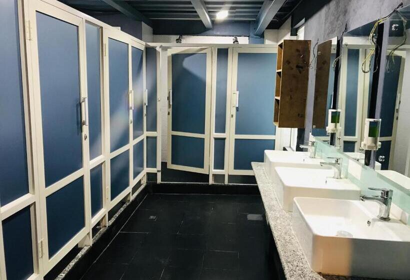 تختخواب در اتاق مشترک, Alobar1000 Hostel