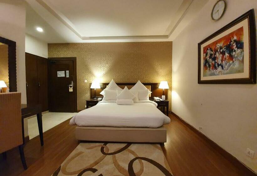 اتاق لوکس یک تخته, S Chalet Islamabad