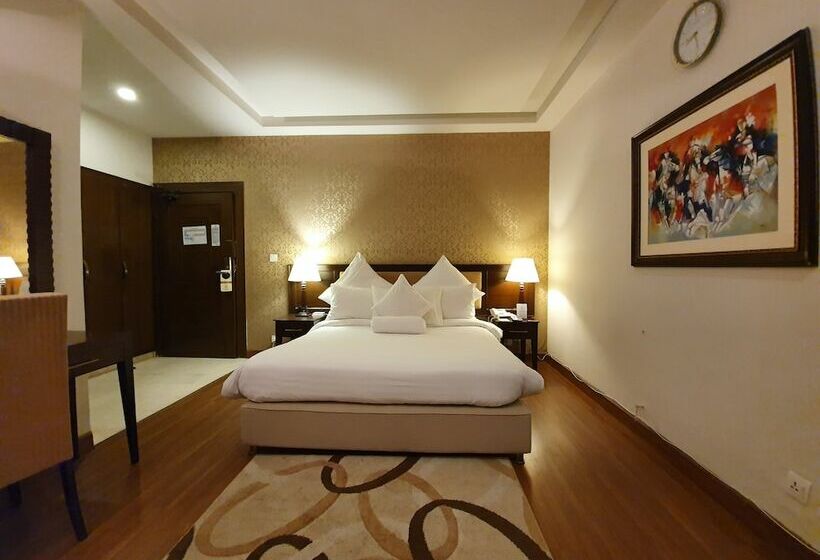 اتاق لوکس یک تخته, S Chalet Islamabad