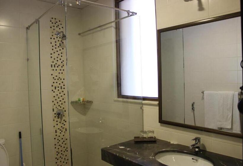اتاق لوکس, S Chalet Islamabad