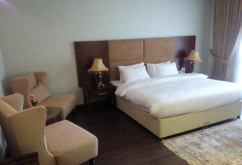اتاق لوکس, S Chalet Islamabad