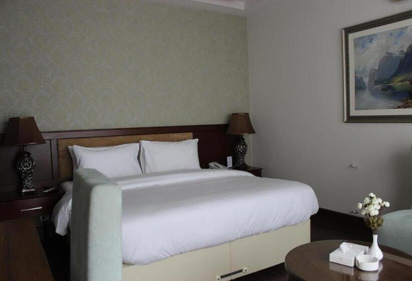 اتاق لوکس, S Chalet Islamabad
