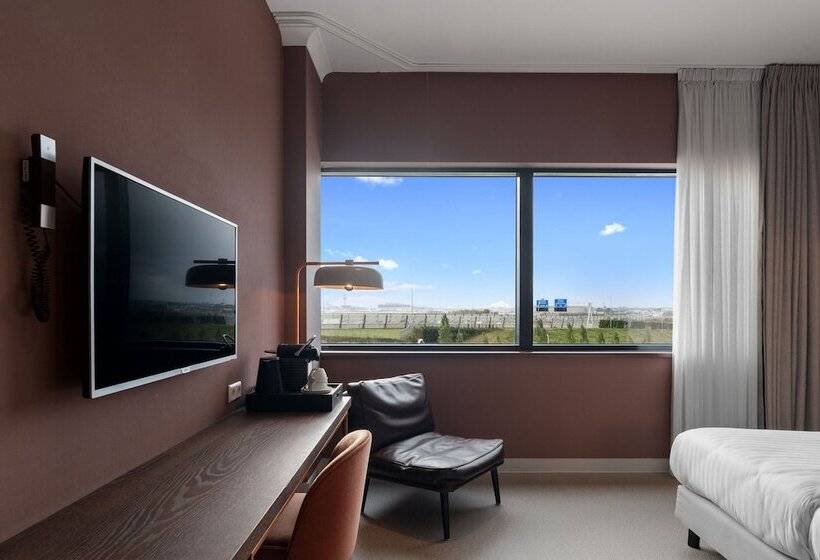اتاق استاندارد با چشم‌انداز, Corendon Amsterdam Schiphol Airport, a Tribute Portfolio Hotel