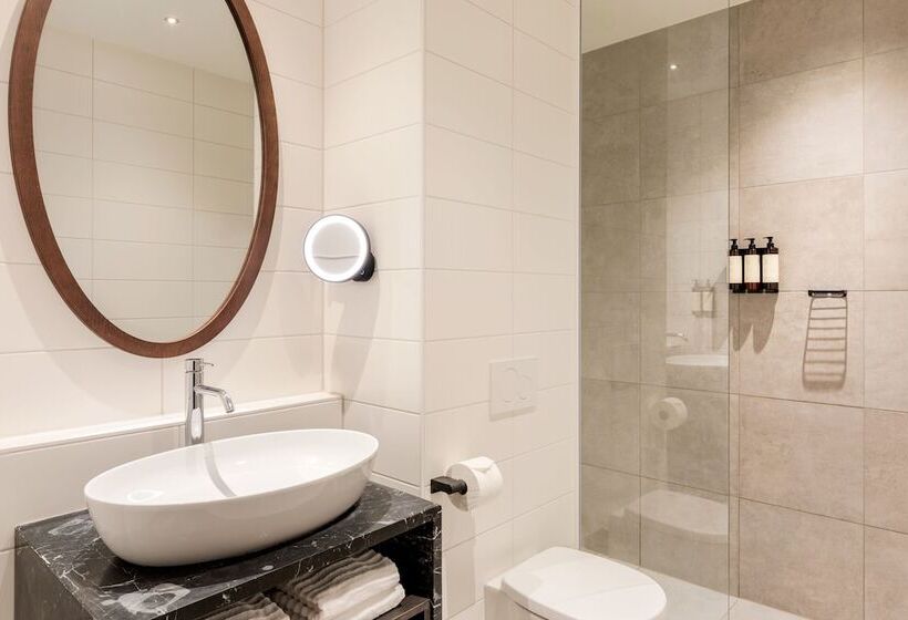 Pokój Standard z Widokiem, Corendon Amsterdam Schiphol Airport, a Tribute Portfolio Hotel