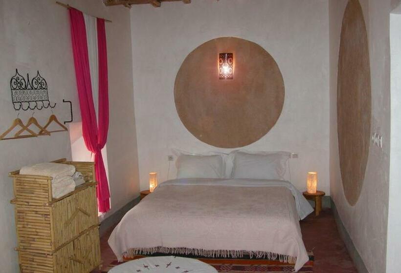 Номер Стандарт Трехместный, Kasbah Iswan