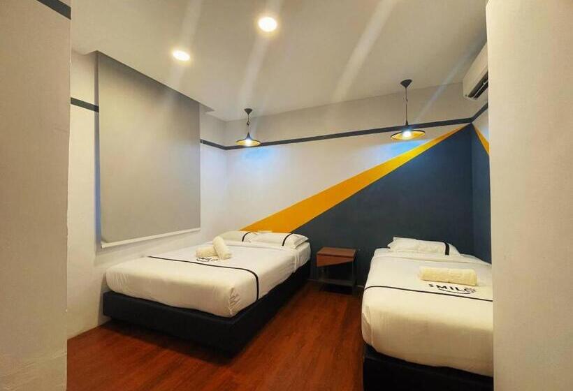 Номер Стандарт Трехместный, Smile Hotel Putrajaya