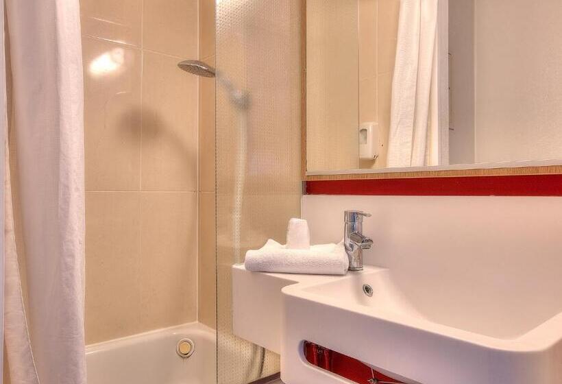 适合残疾人使用的标准间, B&b Hotel Villeneuve Loubet Village