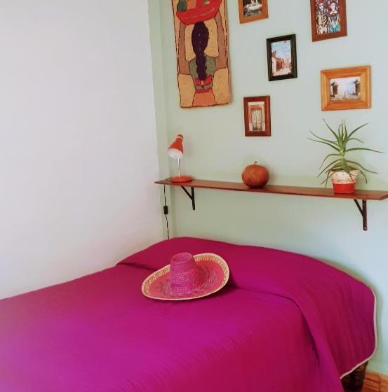 חדר סטנדרט חדר אמבטיה משותף, Hostel Candelaria