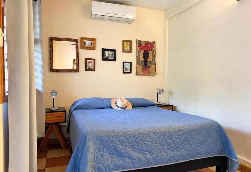 חדר סטנדרט חדר אמבטיה משותף, Hostel Candelaria