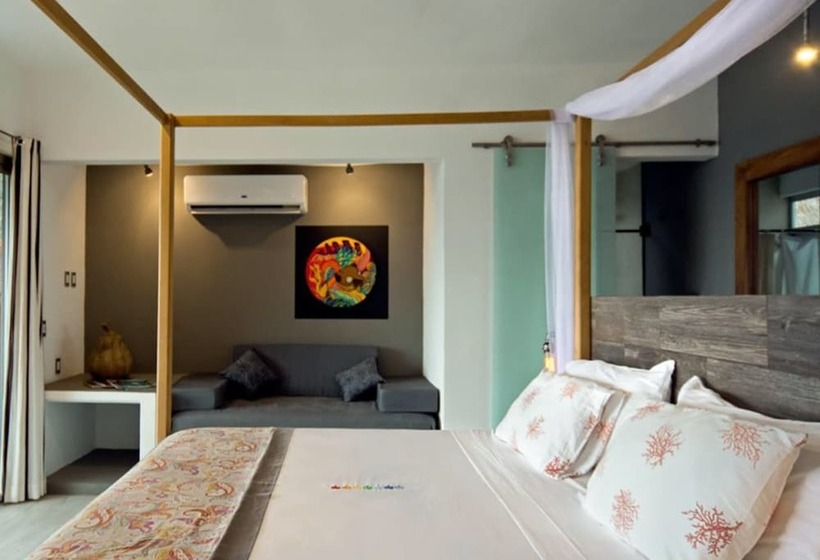 Suite Terasszal, Villa Aikia