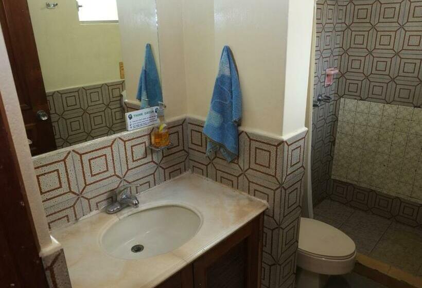 اتاق استاندارد چهار تخته, Hostal La Buena Onda