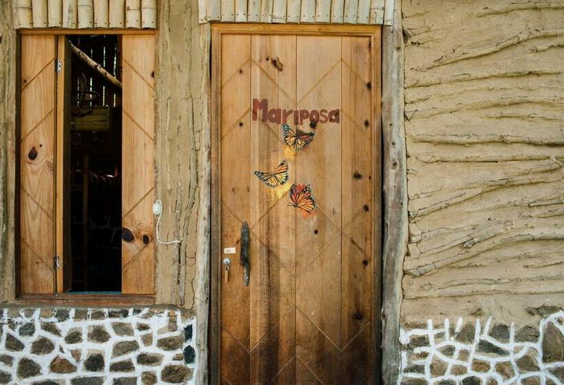 تختخواب در اتاق مشترک, Eco Hotel Mayachik
