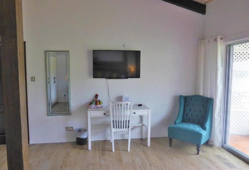 سوئیت با تخت بزرگ, Marigot Palms Luxury Caribbean Apartment Suites