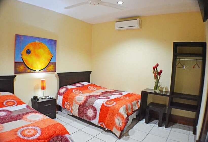 اتاق استاندارد یک نفره, Plaza Cosiguina