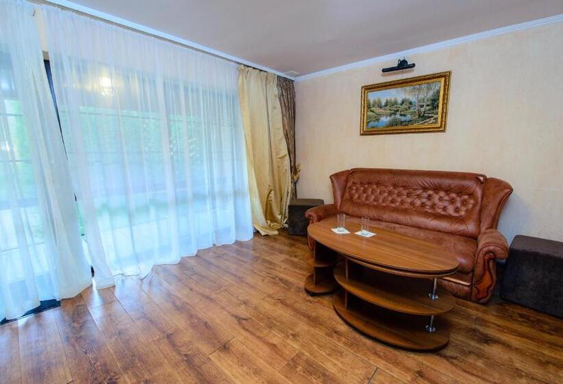 بانگلوی استاندارد, Petrovskyi Brovar
