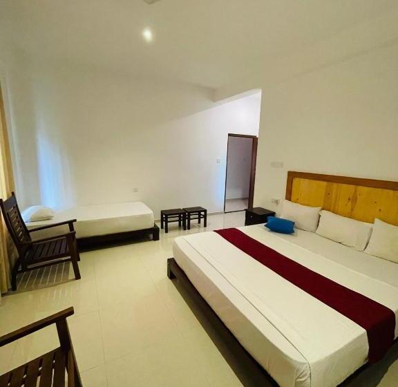 Quarto Estandar com Sacada, Villa Red Lobster