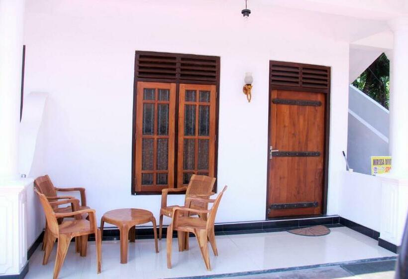 Номер Стандарт, Liyanage Resort
