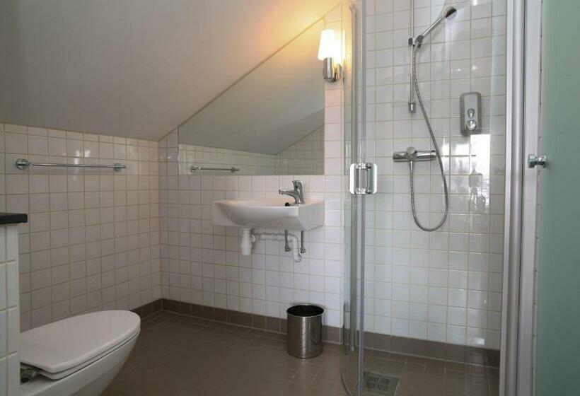 اتاق خانوادگی, Breidablikk Guesthouse