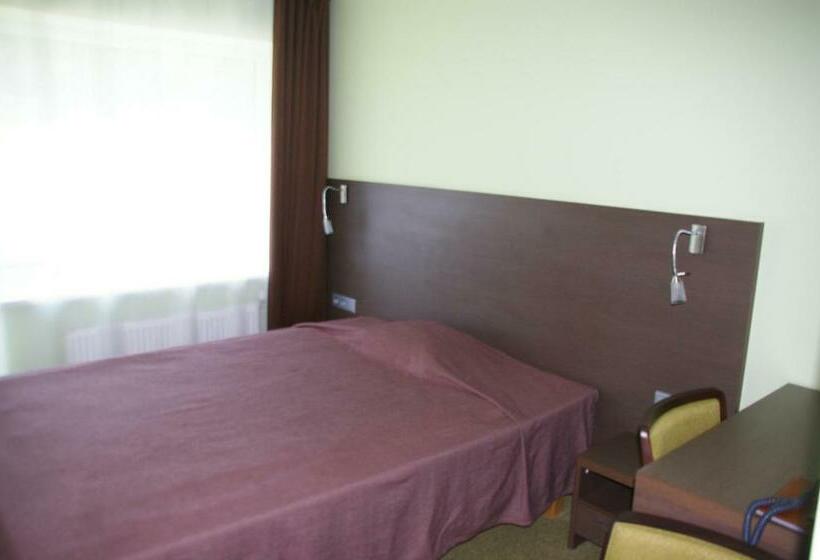 اتاق سوپریور یک تخته, Tehvandi Hotell
