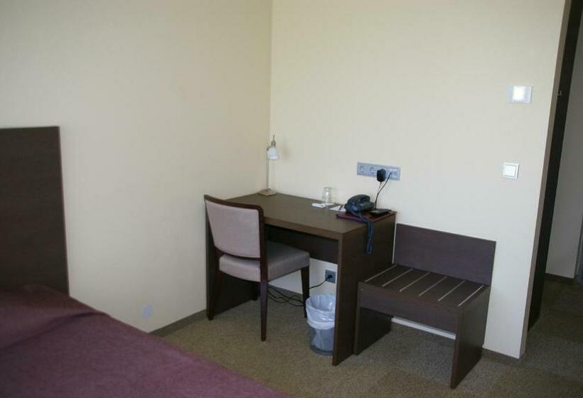 اتاق استاندارد, Tehvandi Hotell