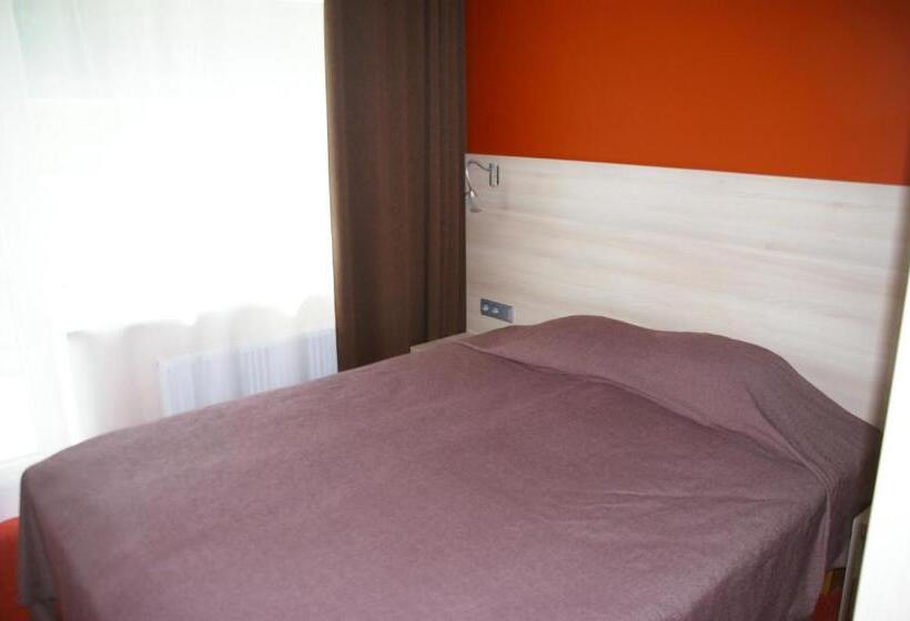 سوییت جونیور, Tehvandi Hotell