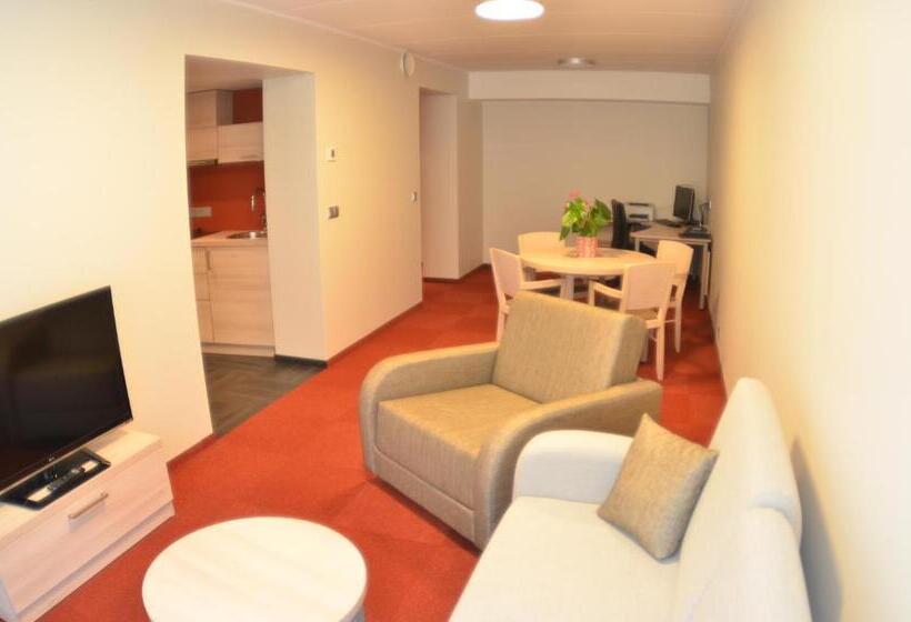 سوییت, Tehvandi Hotell