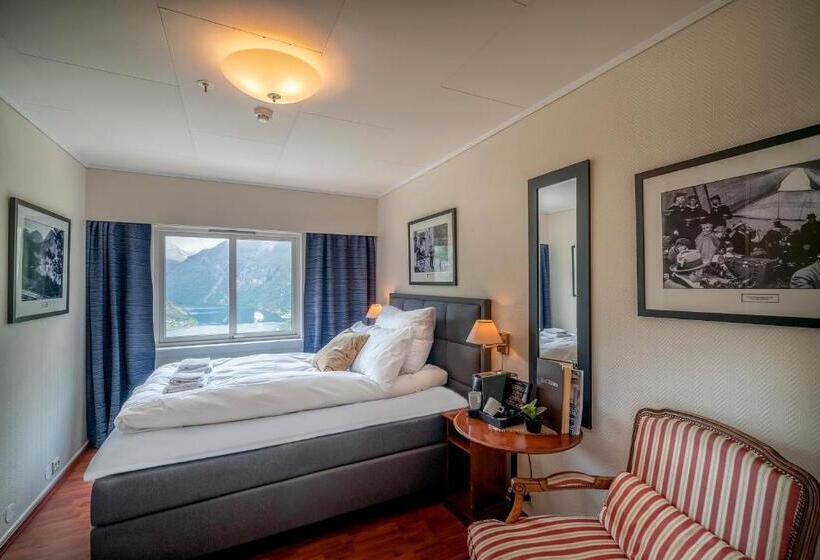 اتاق استاندارد با چشم‌انداز, Utsikten   By Classic Norway Hotels