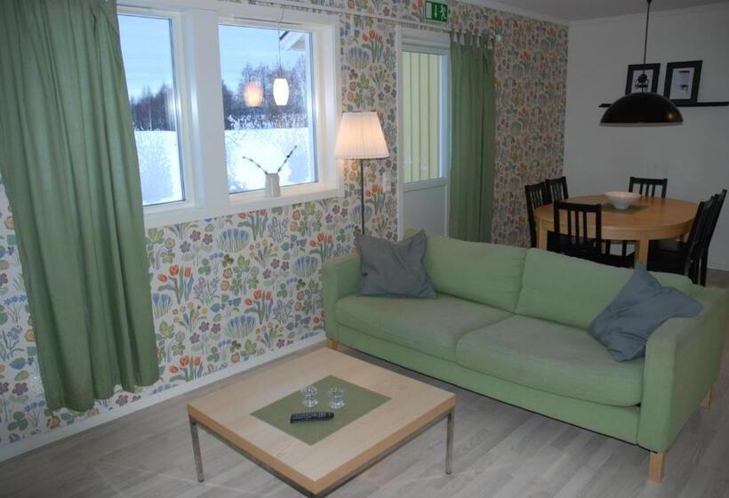 小室, Storstrand Kursgård