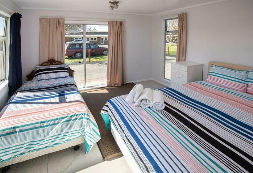 Шале 1 Спальня, Oasis Motel & Holiday Park Turangi